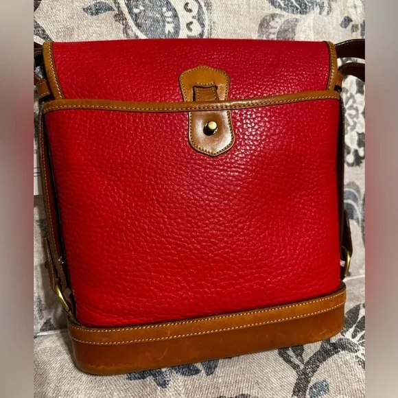 Vintage Dooney & Bourke crossbody - Picture 2 of 8